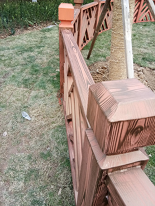 丹阳钢结构护栏仿木纹项目